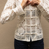Amora Blouse Chantilly Lace