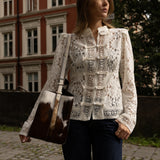 Amora Blouse Chantilly Lace