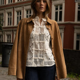 Amora Blouse Chantilly Lace